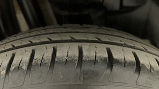 Used 2021 Maruti Suzuki Swift VXI Petrol Manual tyres RIGHT REAR TYRE TREAD VIEW
