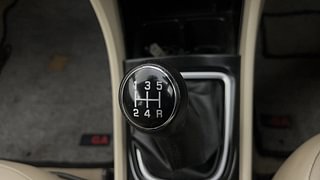 Used 2016 Maruti Suzuki Ciaz ZXI+ Petrol Manual interior GEAR  KNOB VIEW