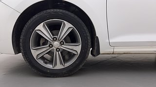 Used 2019 Hyundai Verna SX (O)1.6 VTVT Petrol Manual tyres LEFT FRONT TYRE RIM VIEW