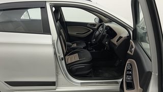 Used 2017 Hyundai Elite i20 Sportz 1.2 Petrol Manual interior RIGHT SIDE FRONT DOOR CABIN VIEW