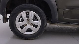 Used 2015 Renault Kwid RXT Petrol Manual tyres RIGHT REAR TYRE RIM VIEW