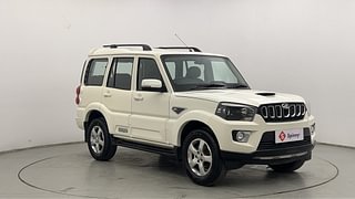 Used 2018 Mahindra Scorpio S7 140 2WD 7 STR Diesel Manual exterior RIGHT FRONT CORNER VIEW