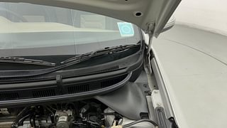 Used 2017 Hyundai Elite i20 Sportz 1.2 Petrol Manual engine ENGINE LEFT SIDE HINGE & APRON VIEW
