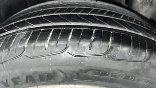 Used 2016 Maruti Suzuki Ciaz ZXI+ Petrol Manual tyres LEFT REAR TYRE TREAD VIEW