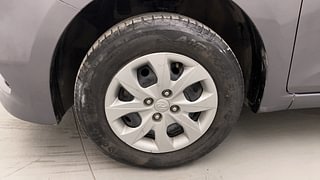 Used 2018 Hyundai Elite i20 Sportz 1.2 Petrol Manual tyres LEFT FRONT TYRE RIM VIEW