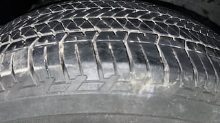 Used 2021 Mahindra XUV500 W9 Diesel Manual tyres RIGHT FRONT TYRE TREAD VIEW