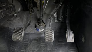 Used 2022 Maruti Suzuki Eeco 5 STR AC (O) Petrol Manual interior PEDALS VIEW