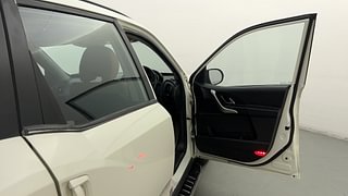Used 2021 Mahindra XUV500 W9 Diesel Manual interior RIGHT FRONT DOOR OPEN VIEW
