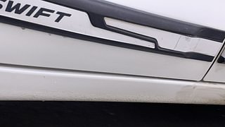 Used 2022 Maruti Suzuki Swift VXI Petrol Manual dents MINOR SCRATCH