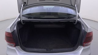 Used 2016 volkswagen Vento 1.2L Highline Petrol AT Petrol Automatic interior DICKY INSIDE VIEW