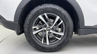 Used 2022 Mahindra XUV700 AX 5 Petrol MT 5 STR Petrol Manual tyres RIGHT REAR TYRE RIM VIEW