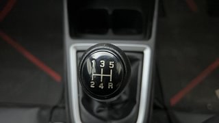 Used 2023 Maruti Suzuki Swift ZXI Plus Petrol Manual interior GEAR  KNOB VIEW