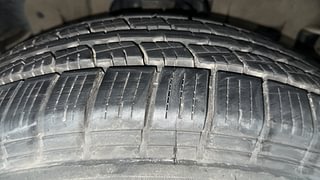 Used 2022 Mahindra Scorpio S5 Diesel Manual tyres RIGHT FRONT TYRE TREAD VIEW