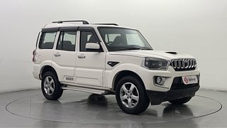 Used 2022 Mahindra Scorpio S5 Diesel Manual exterior RIGHT FRONT CORNER VIEW