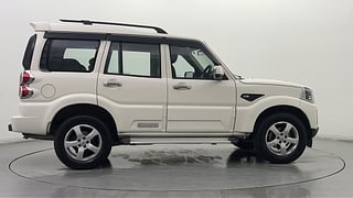Used 2022 Mahindra Scorpio S5 Diesel Manual exterior RIGHT SIDE VIEW
