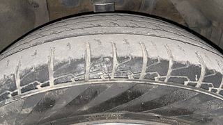 Used 2021 Maruti Suzuki S-Cross Zeta Petrol Manual tyres RIGHT FRONT TYRE TREAD VIEW