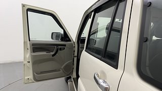 Used 2022 Mahindra Scorpio S5 Diesel Manual interior LEFT FRONT DOOR OPEN VIEW