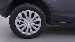 Used 2013 Ford Figo Duratec Petrol ZXI 1.2 Petrol Manual tyres RIGHT REAR TYRE RIM VIEW