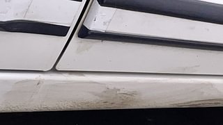 Used 2022 Maruti Suzuki Swift VXI Petrol Manual dents MINOR DENT