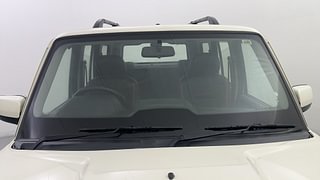 Used 2022 Mahindra Scorpio S5 Diesel Manual exterior FRONT WINDSHIELD VIEW