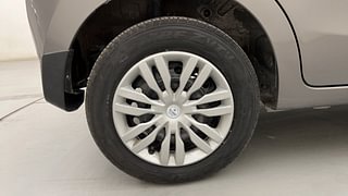 Used 2016 Maruti Suzuki Celerio VXi AMT Petrol Automatic tyres RIGHT REAR TYRE RIM VIEW