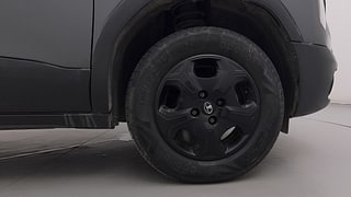 Used 2022 Tata Punch Accomplished MT Petrol Manual tyres RIGHT FRONT TYRE RIM VIEW