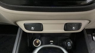 Used 2022 Hyundai Verna SX Opt IVT Petrol Petrol Automatic top_features Ventilated seats