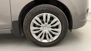 Used 2016 Maruti Suzuki Celerio VXi AMT Petrol Automatic tyres RIGHT FRONT TYRE RIM VIEW