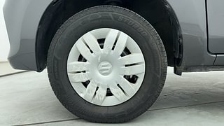 Used 2018 Maruti Suzuki Alto 800 LXi Petrol Manual tyres LEFT FRONT TYRE RIM VIEW