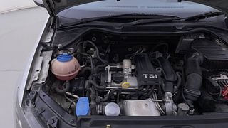 Used 2016 volkswagen Vento 1.2L Highline Petrol AT Petrol Automatic engine ENGINE RIGHT SIDE HINGE & APRON VIEW