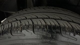 Used 2019 Maruti Suzuki Dzire ZXi Plus AMT Petrol Automatic tyres RIGHT REAR TYRE TREAD VIEW