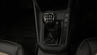 Used 2023 Volkswagen Virtus Comfortline 1.0 TSI MT Petrol Manual interior GEAR  KNOB VIEW