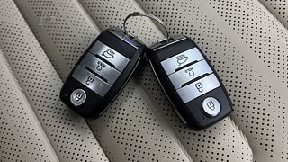 Used 2023 Kia Carens Luxury 1.5 Diesel iMT 7 STR Diesel Manual extra CAR KEY VIEW