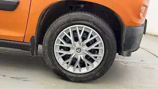 Used 2021 Maruti Suzuki S-Presso VXi Petrol Manual tyres RIGHT FRONT TYRE RIM VIEW