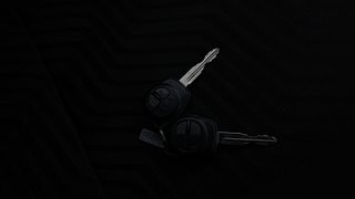 Used 2022 Maruti Suzuki Swift VXI Petrol Manual extra CAR KEY VIEW