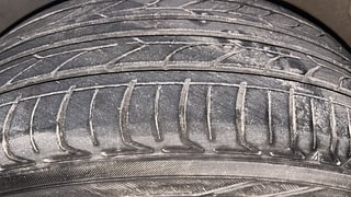 Used 2016 volkswagen Vento 1.2L Highline Petrol AT Petrol Automatic tyres LEFT FRONT TYRE TREAD VIEW