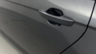 Used 2023 Volkswagen Virtus Comfortline 1.0 TSI MT Petrol Manual dents MINOR SCRATCH