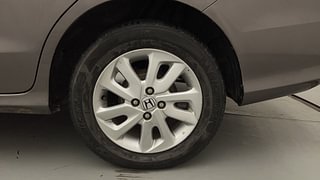 Used 2015 Honda Mobilio V Petrol + CNG (Outside Fitted) Petrol+cng Manual tyres LEFT REAR TYRE RIM VIEW