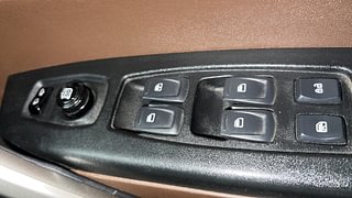 Used 2023 Mahindra Scorpio N Z6 Diesel AT 7 STR Diesel Automatic top_features Power windows