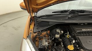 Used 2018 Tata Tiago [2016-2020] Revotron XZA AMT Petrol Automatic engine ENGINE RIGHT SIDE HINGE & APRON VIEW