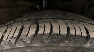 Used 2016 Maruti Suzuki Ciaz ZXi Petrol Manual tyres RIGHT FRONT TYRE TREAD VIEW