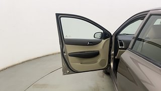 Used 2013 Hyundai i20 Magna 1.2 Petrol Manual interior LEFT FRONT DOOR OPEN VIEW