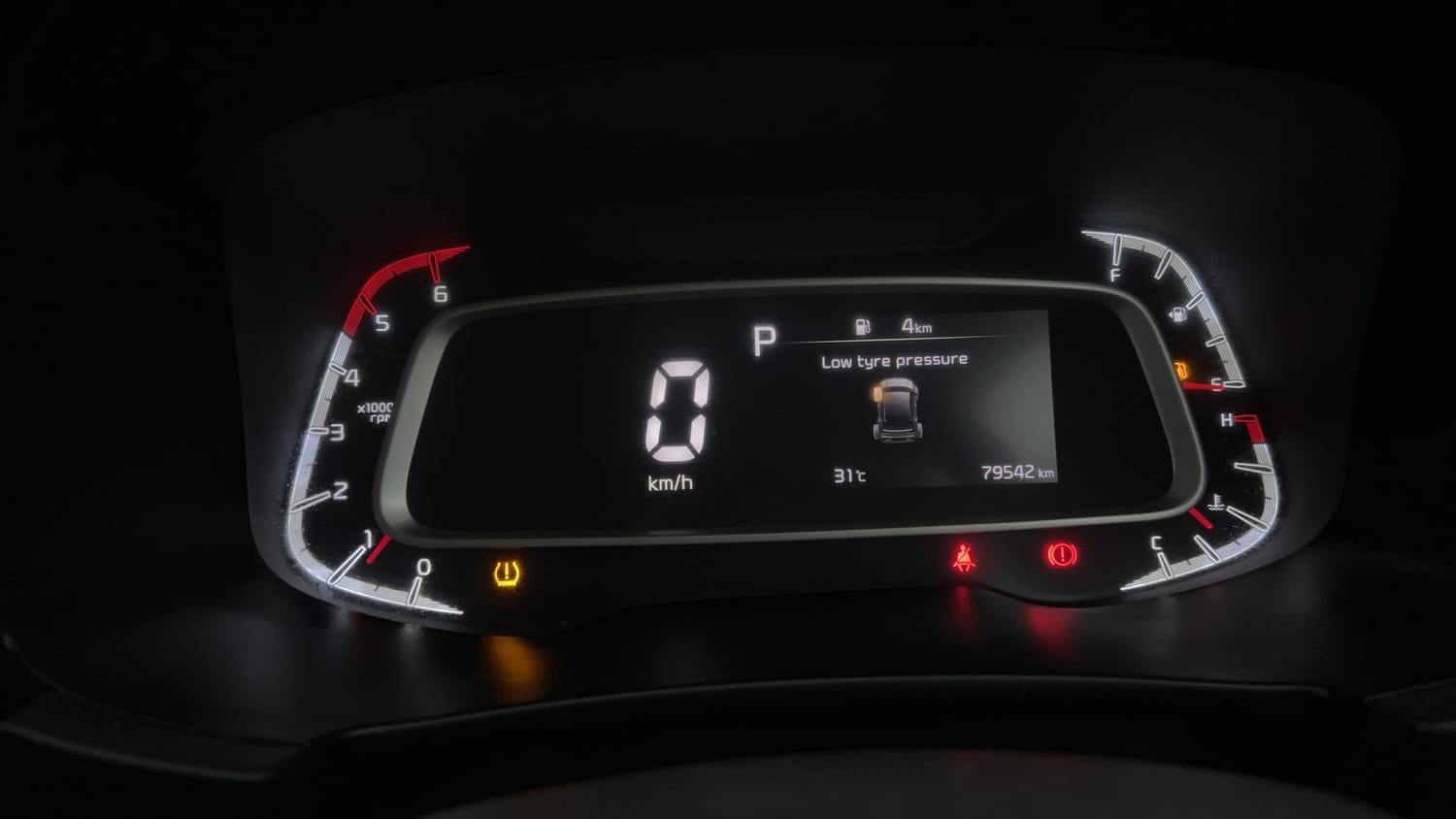 New Kia Sonet interior CLUSTERMETER VIEW