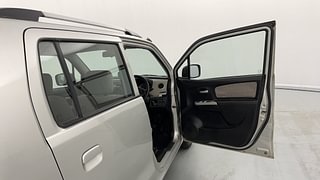 Used 2014 Maruti Suzuki Wagon R 1.0 [2010-2019] VXi Petrol Manual interior RIGHT FRONT DOOR OPEN VIEW