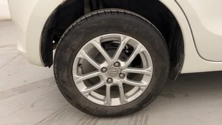 Used 2018 Maruti Suzuki Swift [2017-2021] ZXI Petrol Manual tyres RIGHT REAR TYRE RIM VIEW