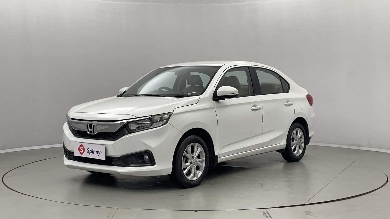 LEFT FRONT CORNER VIEW