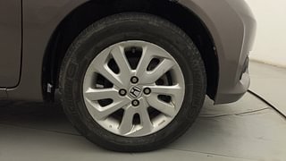 Used 2015 Honda Mobilio V Petrol + CNG (Outside Fitted) Petrol+cng Manual tyres RIGHT FRONT TYRE RIM VIEW