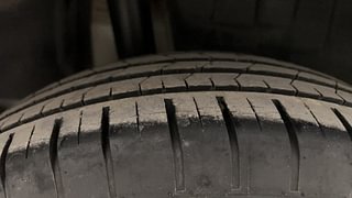 Used 2018 Maruti Suzuki Swift [2017-2021] ZXI Petrol Manual tyres RIGHT REAR TYRE TREAD VIEW
