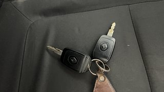 Used 2016 Renault Kwid RXT Petrol Manual extra CAR KEY VIEW