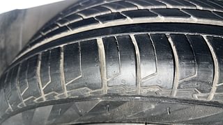 Used 2022 Hyundai New i20 Asta (O) 1.5 MT Diesel Diesel Manual tyres LEFT FRONT TYRE TREAD VIEW